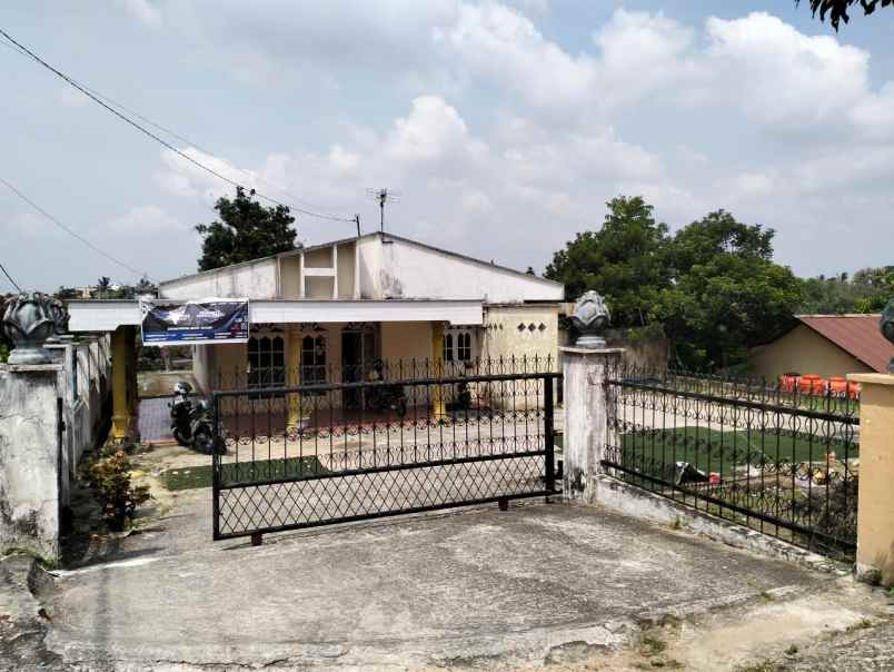 dijual rumah jl bambu kuning