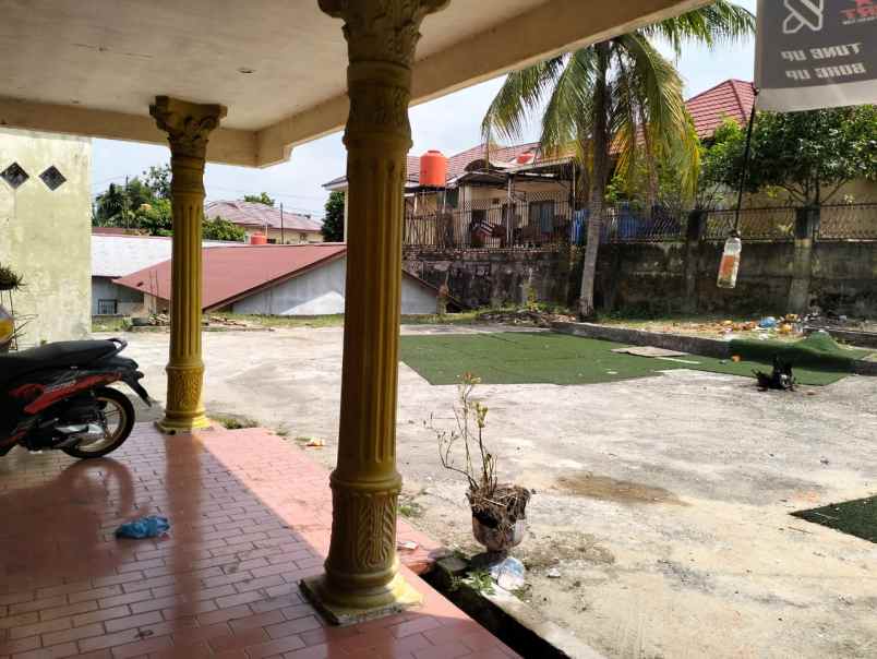 dijual rumah jl bambu kuning