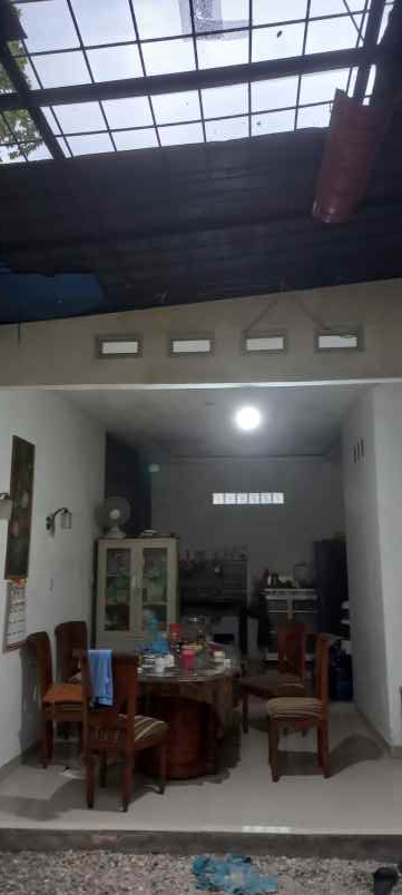 dijual rumah jl bina widya hr subrantas