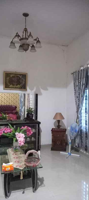 dijual rumah jl bina widya hr subrantas