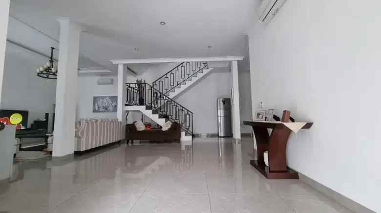 dijual rumah jl bintaro sektor 9 pondok