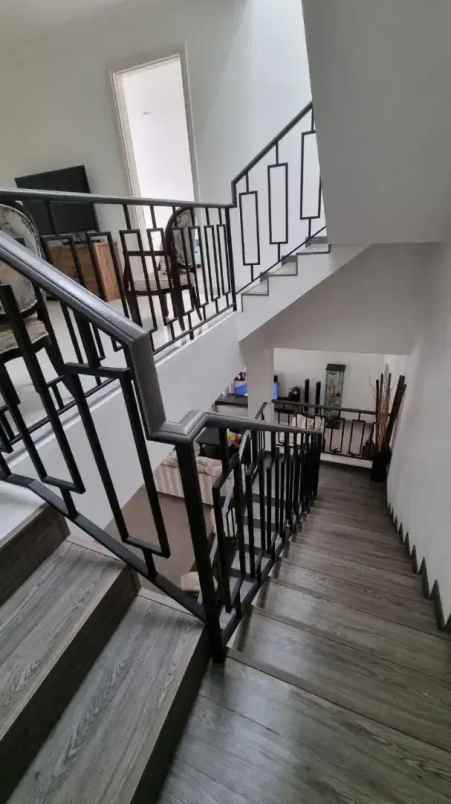 dijual rumah jl bintaro sektor 9 pondok