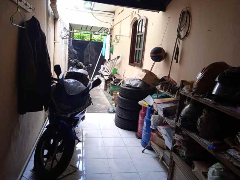 dijual rumah jl candi mendut