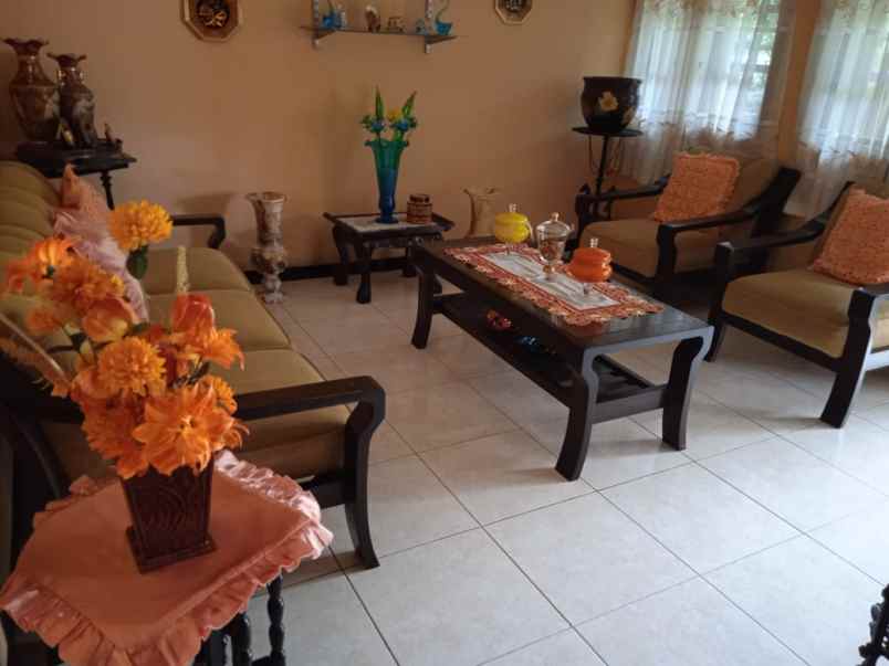 dijual rumah jl candi mendut