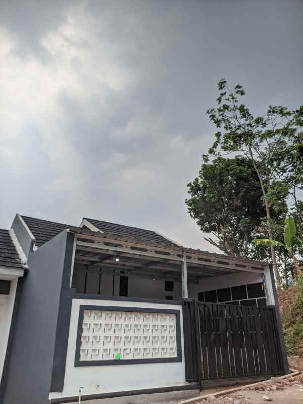 dijual rumah jl cikalapa ciptahaja