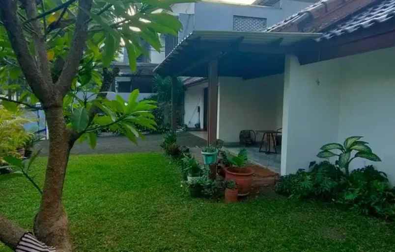 dijual rumah jl cikatomas rawa barat