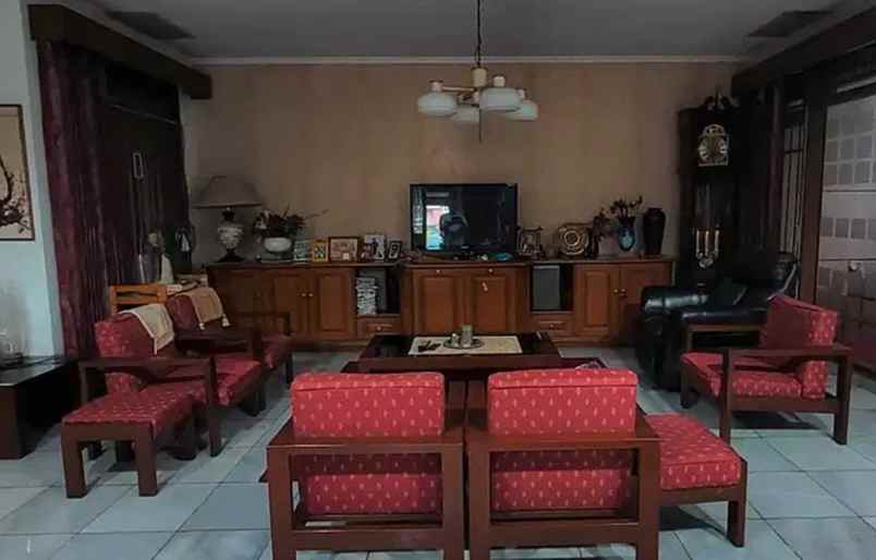 dijual rumah jl cikatomas rawa barat