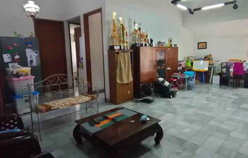 dijual rumah jl cikatomas rawa barat