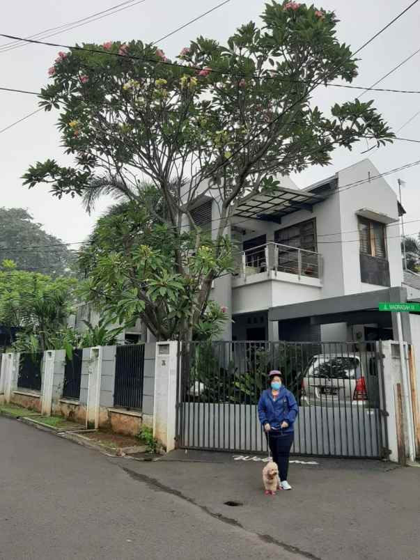 dijual rumah jl cipinang cempedak