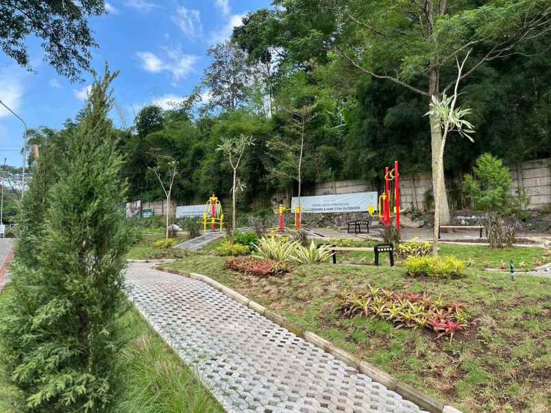 dijual rumah jl cisitu indah dago