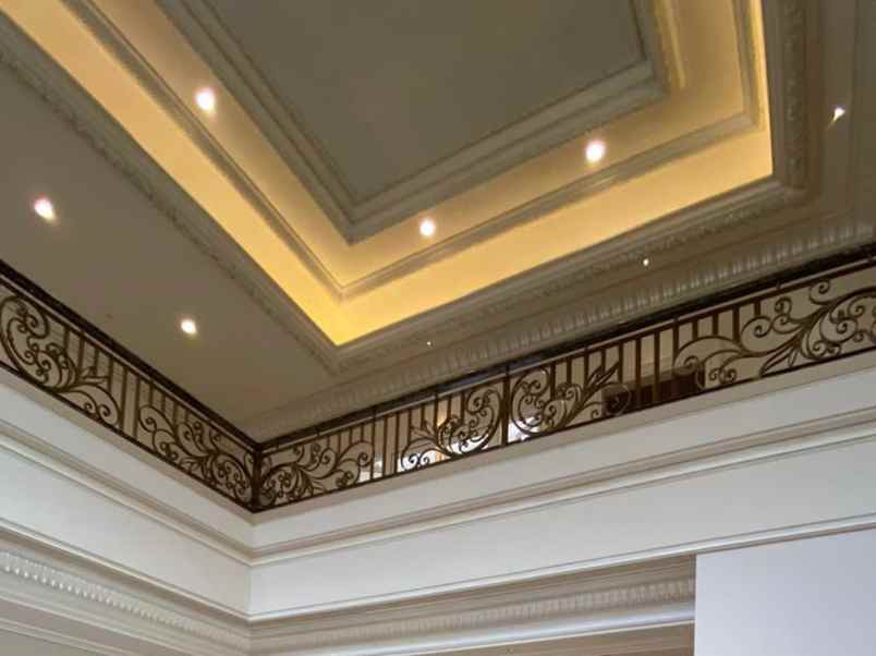 dijual rumah jl delta golf