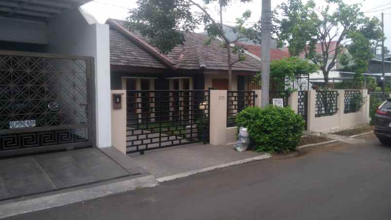 dijual rumah jl galaxy 2 galaxy jaka