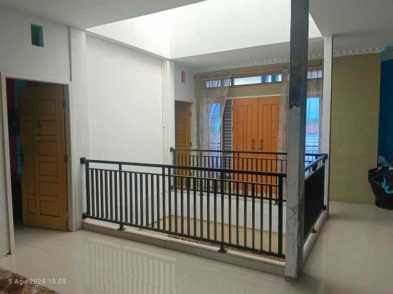 dijual rumah jl garuda sakti km 3