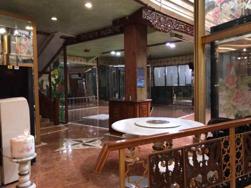 dijual rumah jl geusan ulun sultan