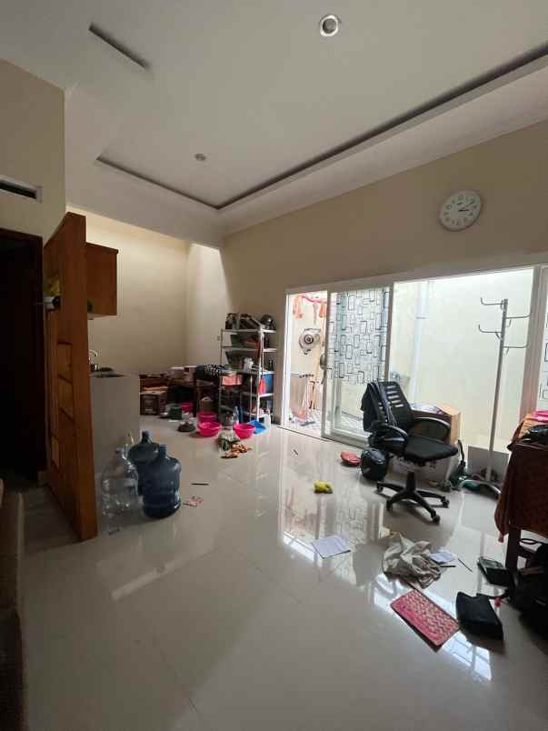 dijual rumah jl godean km 7