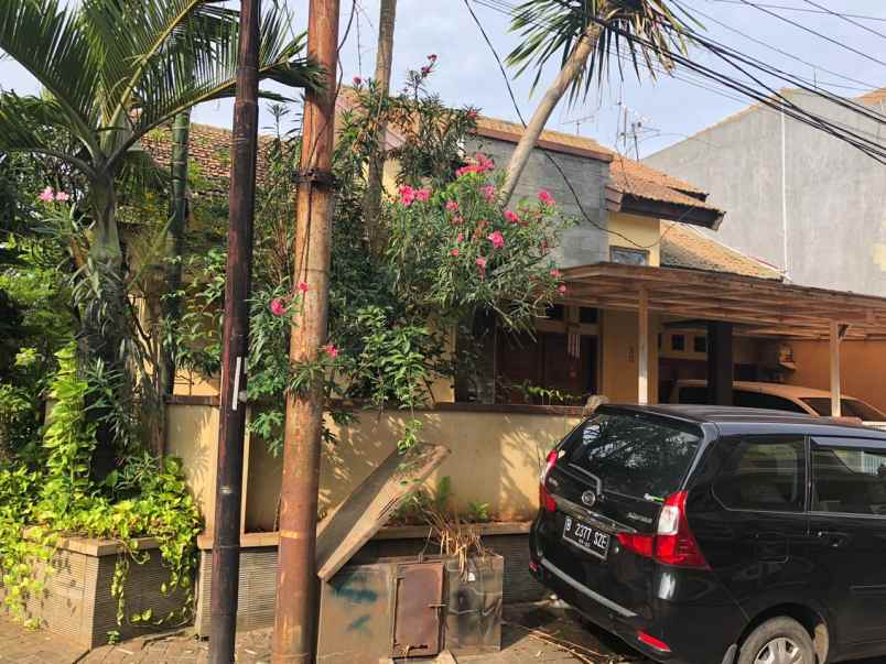 dijual rumah jl h samali pasar minggu