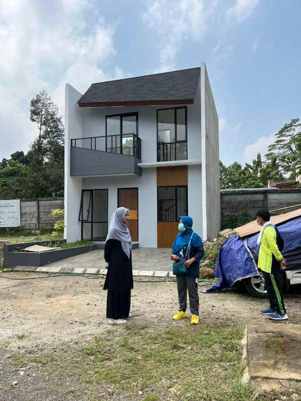 dijual rumah jl hergamanah iv gunung