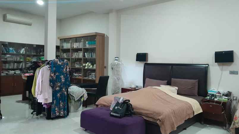 dijual rumah jl ibrahim adji kota bandung