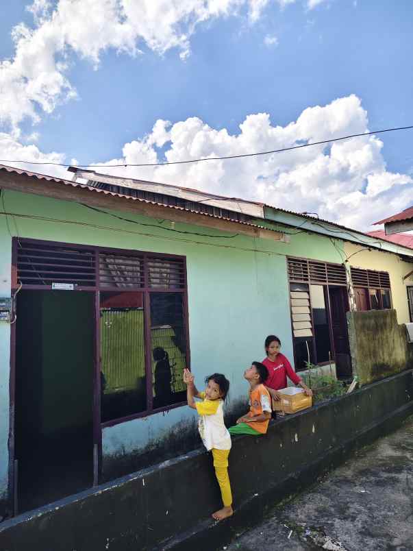 dijual rumah jl inpres