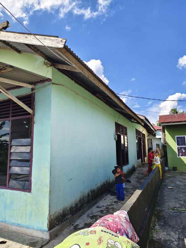dijual rumah jl inpres