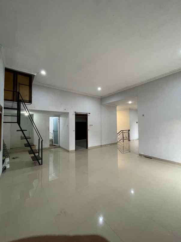 dijual rumah jl iogiri km 7 timbulharjo