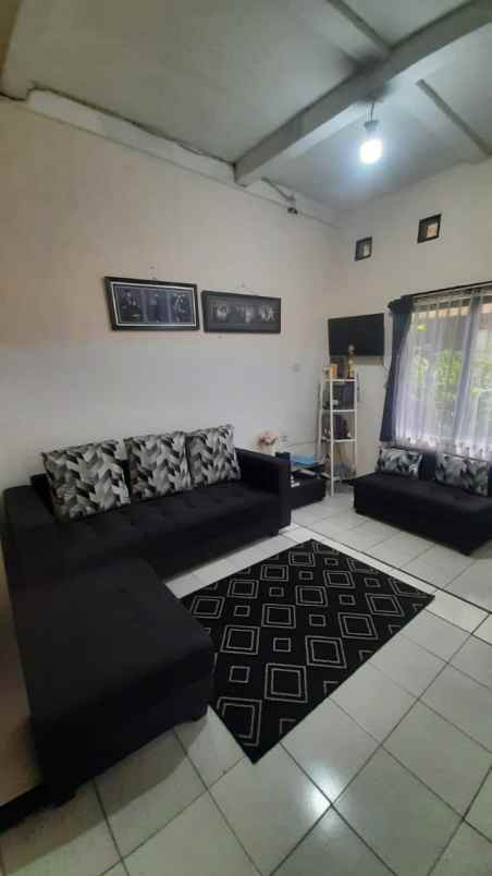 dijual rumah jl jakarta antapani bandung