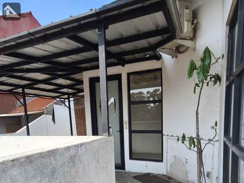 dijual rumah jl jatipadang raya pasar