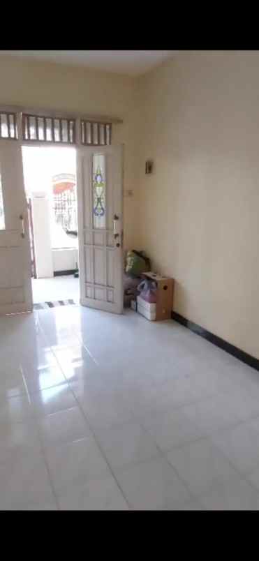 dijual rumah jl jawa gkb gresik