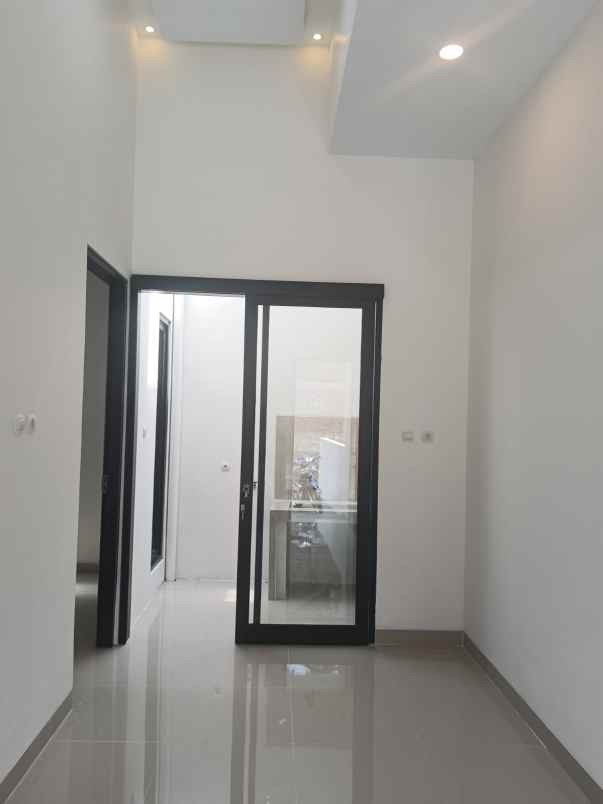 dijual rumah jl jogja wates km 10