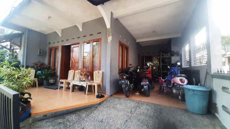 dijual rumah jl kalijati antapani bandung