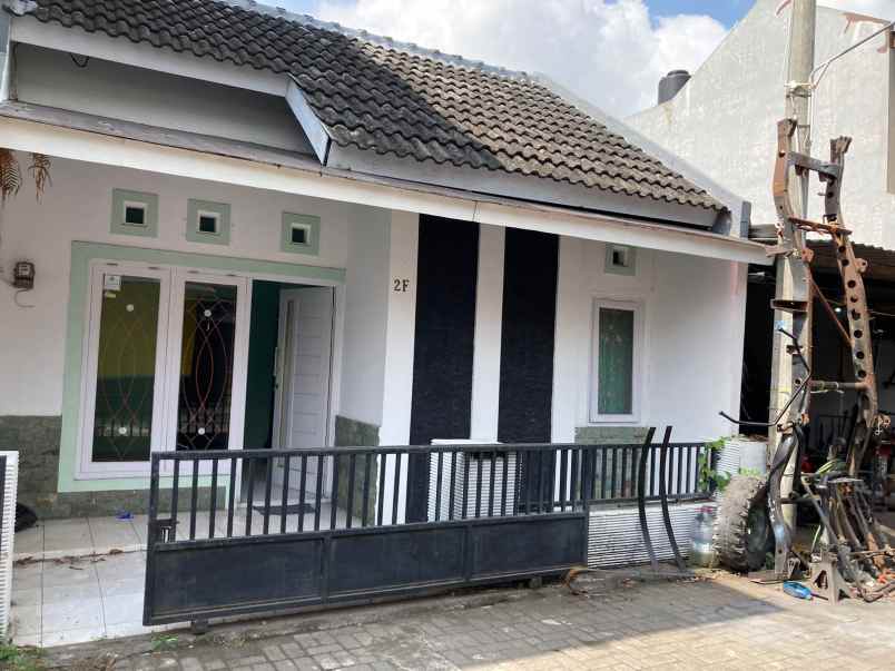 dijual rumah jl kaliurang km 10