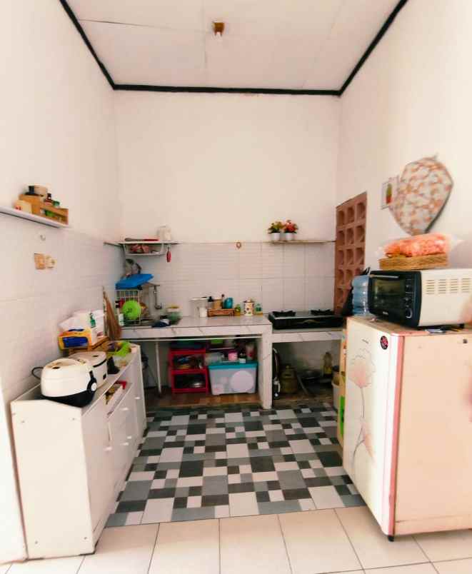 dijual rumah jl kaliurang km 10