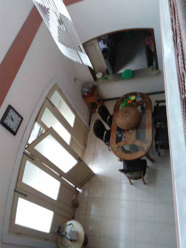 dijual rumah jl karawaci tangerang kota