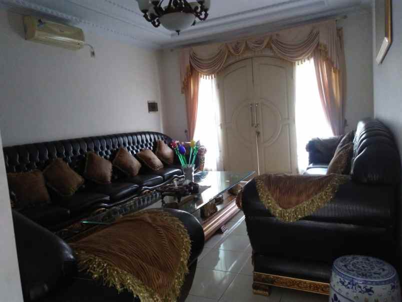 dijual rumah jl karawaci tangerang kota