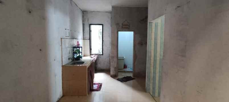 dijual rumah jl karya bersama