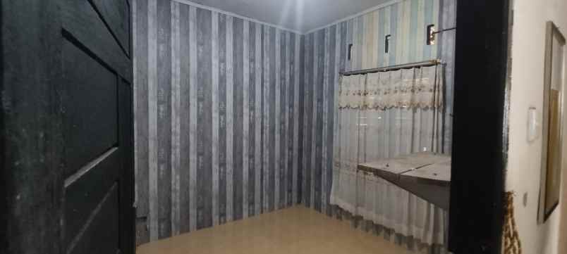 dijual rumah jl karya bersama