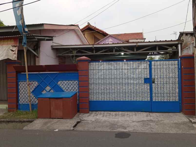 dijual rumah jl kebantenan i no 135 rt