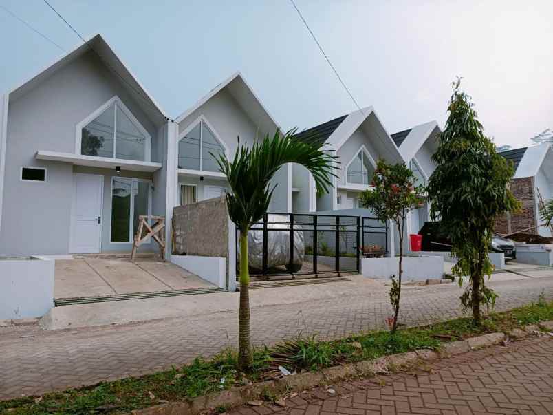 dijual rumah jl kepuh