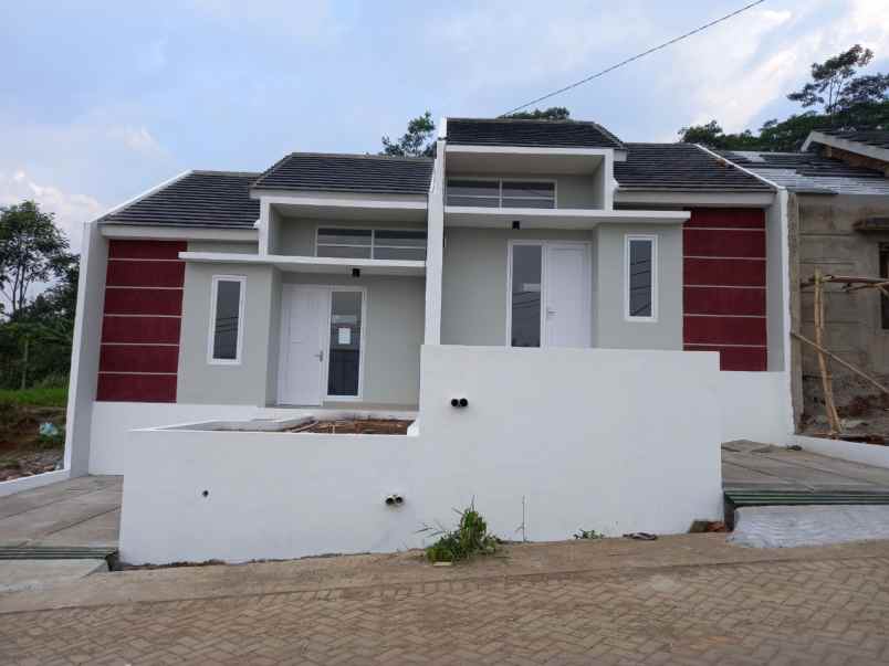 dijual rumah jl kepuh