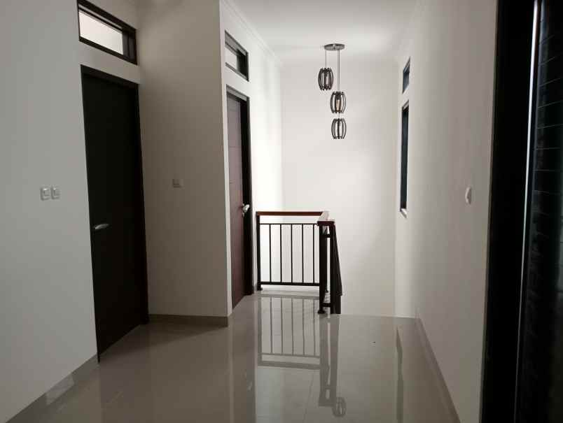 dijual rumah jl legoso raya jl keang