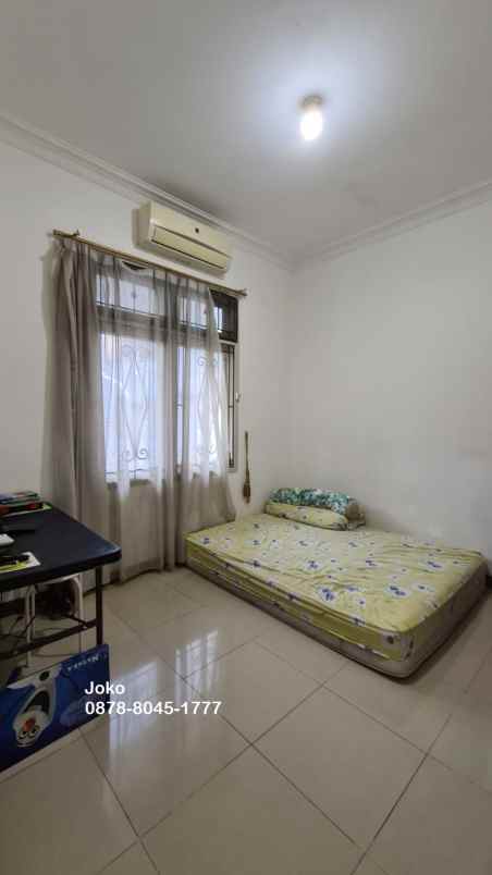 dijual rumah jl mustika jaya