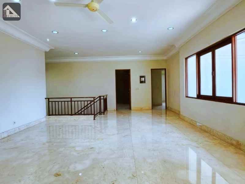 dijual rumah jl pangeran antasari