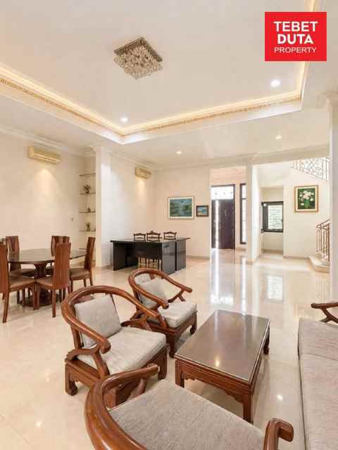 dijual rumah jl panglima polim