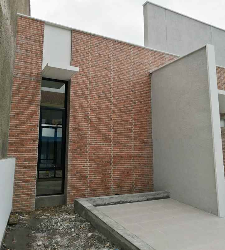 dijual rumah jl parakan wangi kel