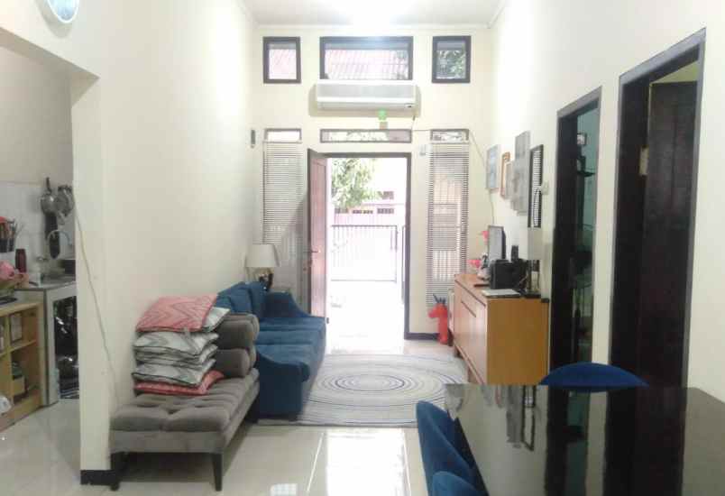 dijual rumah jl permata bumi arcamanik