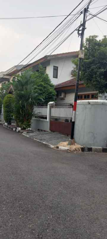 dijual rumah jl pondok kelapa duren