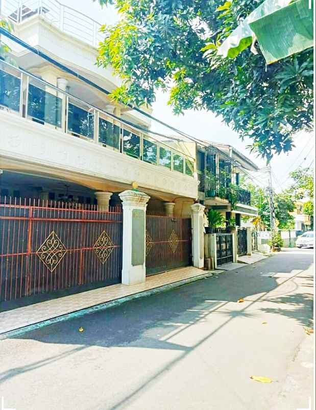 dijual rumah jl pondok kelapa duren