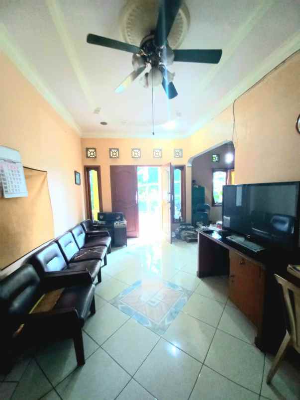 dijual rumah jl pondok kelapa duren