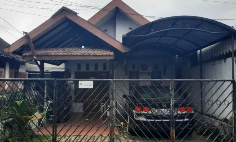 dijual rumah jl pulosari