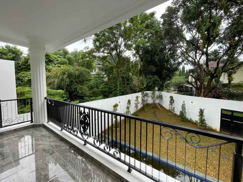 dijual rumah jl puncak rinjani golf no